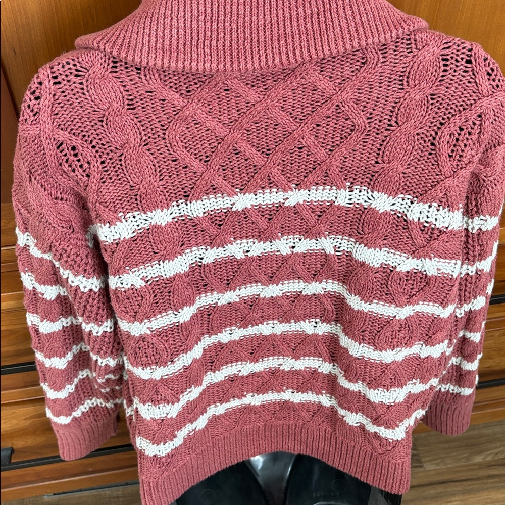 Garnet Hill • Linen & Organic-Cotton Button-Detail Sweater - Picture 4 of 9